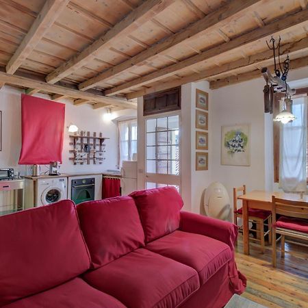 Navigli, Caratteristico Appartamento Milanese Luaran gambar