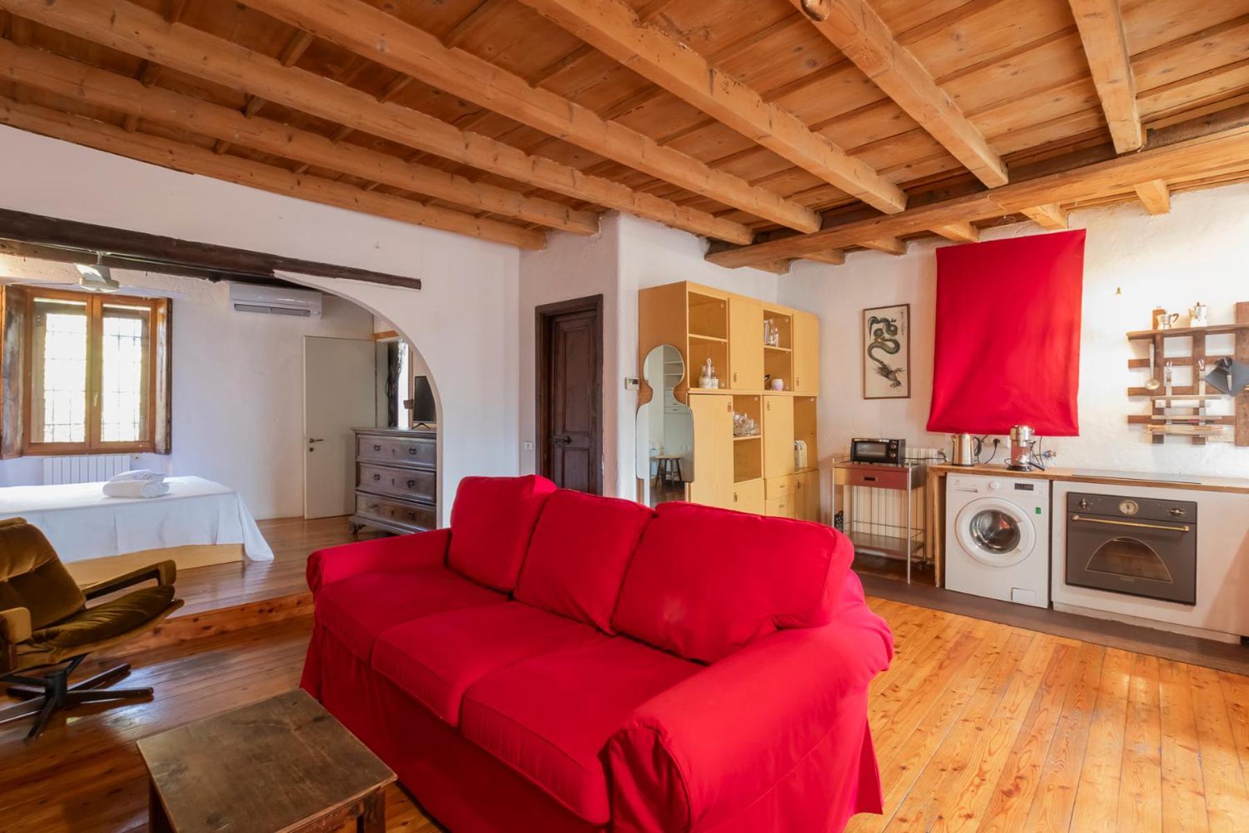 Navigli, Caratteristico Appartamento Milanese Luaran gambar