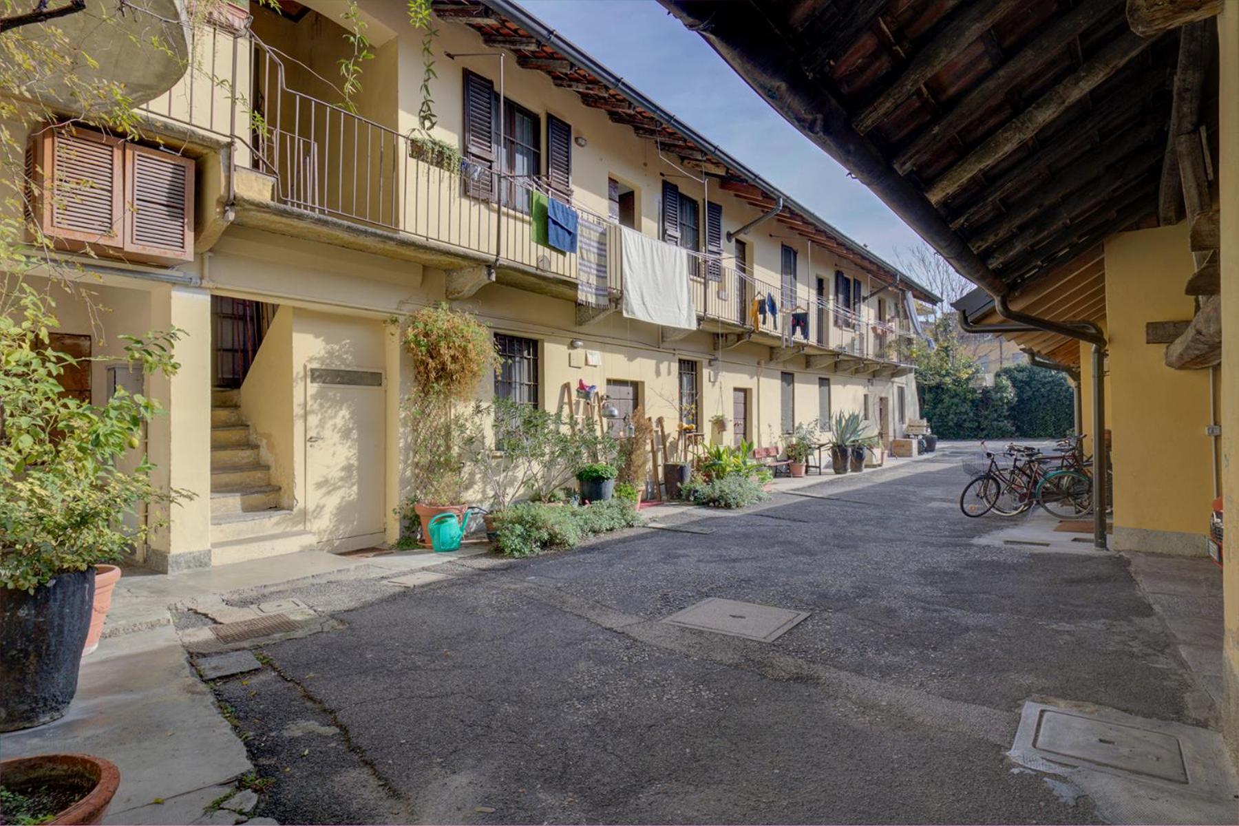 Navigli, Caratteristico Appartamento Milanese Luaran gambar